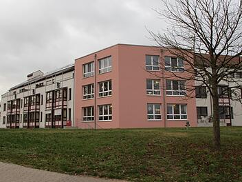 In der Einrichtung in Etzelskirchen leben rund 160 ältere Menschen.  Foto: Andreas Dorsch