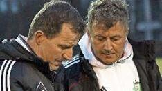 Sie nehmen ihre Sache sehr ernst: Die beiden Trainer Thomas Schneider und Stefan Späth (links) sowie Präsident Norbert Scholz (rechts).