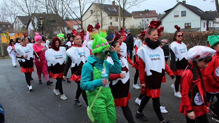 Die Mädels der "Blummazupfer"   Foto: Katarina Amtmann