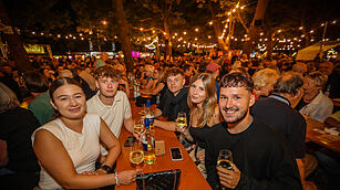 Impressionen vom größten Weinfest in Franken!