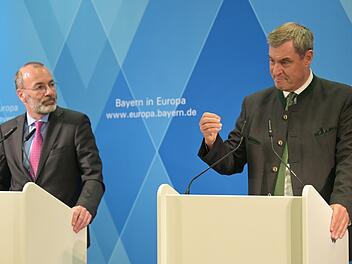 S&ouml;der und bayerisches Kabinett in Br&uuml;ssel