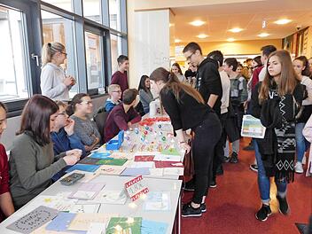 Basar im Jack-Sterinberger Gymnasium.
