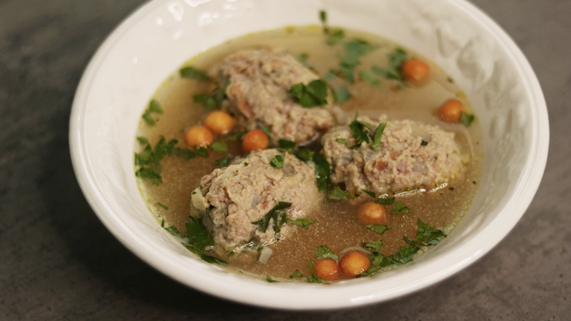 Leberknödelsuppe