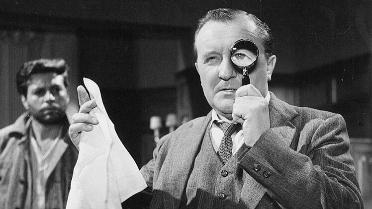 Siegfried Lowitz (Bild, rechts, aus "Der Frosch mit der Maske") spielte in mehreren Edgar-Wallace-Filmen einen Inspektor.