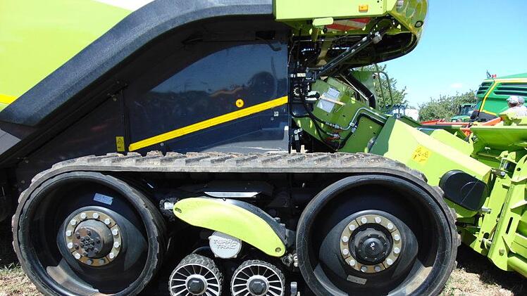 Diese Ketten schonen den Boden. Foto: Petra Malbrich