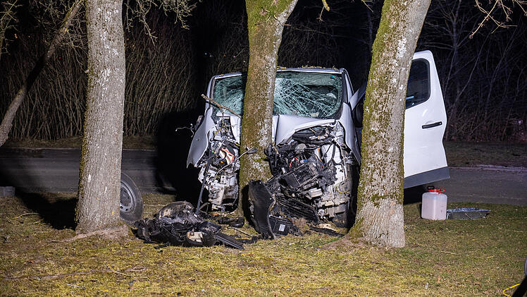 Betrunkener bei Unfall im Kreis Coburg schwer verletzt
