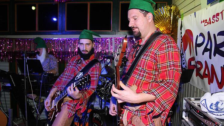 Weiberfasching in Stadtsteinach. Foto: Sonja Adam