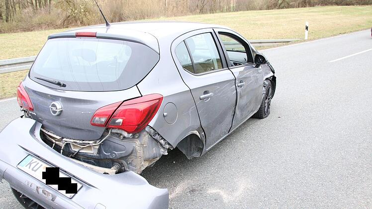 Am Donnerstag krachte es auf der B 85 zwischen Lösau und Holzmühle. Foto: Jürgen Gärtner