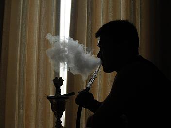 Die Reinigung einer Shisha-Pfeife war Ursache einer Verpuffung in  einem Wohnhaus in Hessen. Symbolbild: pixabay.com/Ozabot