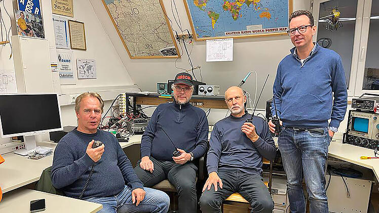 Bayreuth: Funk aus der Ukraine - medizinisches Material dank Funkern aufgestockt