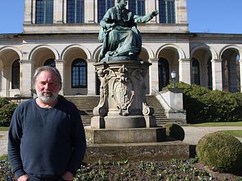 Multitalent Csaba Béke verlässt die Kurkapelle Ende März. Der Musikschule bleibt er weiterhin erhalten. Foto: Julia Raab