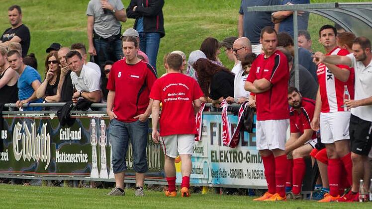 Ern&uuml;chterung herrscht bei den Buchbachern nach dem deutlichen R&uuml;ckstand.  Foto: Wei&szlig;