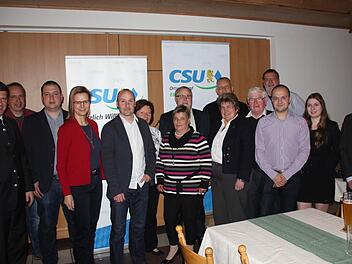 Die Mitglieder des Eberner CSU-Vorstands und Delegierten mit MdL Steffen Vogel (links): Helmut Maurer, Hannah Lang, Fabian Weber, Elmar Merget, Manfred Fausten, Vorsitzender Gabriele Rögner, Ralf Schwarze, Heinrich Deringer, Ursula Batzner, Elisabeth Garreis, Frank Ziegler, Christina Seebach-Künzel, Sebastian Ott und Michael Geuß (im Bild von rechts). Foto: Ralf Kestel