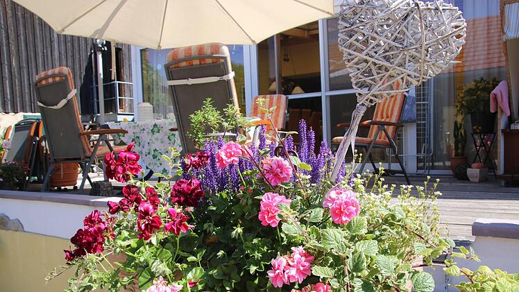 Blick in den Garten von Rainer und Rosi Gilke. Foto: Jürgen Gärtner