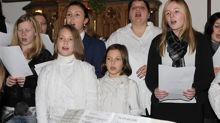 Der Ministrantenchor gab unter der Leitung von Werner Stumpf sein Bestes.