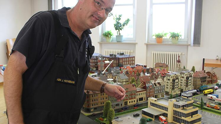 Das Mini-Kulmbach, das die Feuerwehr nachgebaut hat, um auch Einsatzszenarien nachzustellen, lockte die Besucher.Sonny Adam