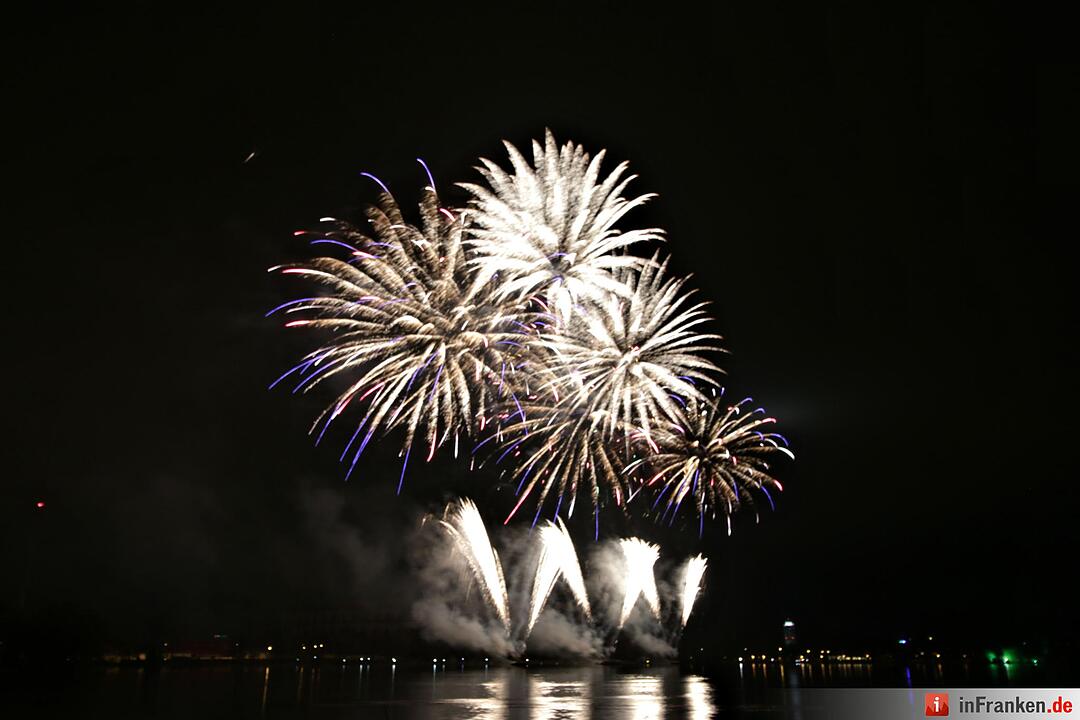 03Volksfest Nürnberg - das Feuerwerk