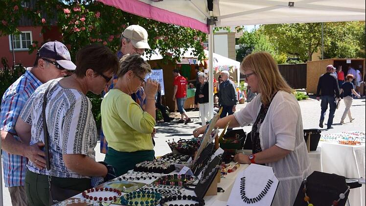 Beim Dorffest in Rannungen konnte man gem&uuml;tlich bummeln, aber auch feiern.  Foto: Hannah-Rabea Gr&uuml;bl