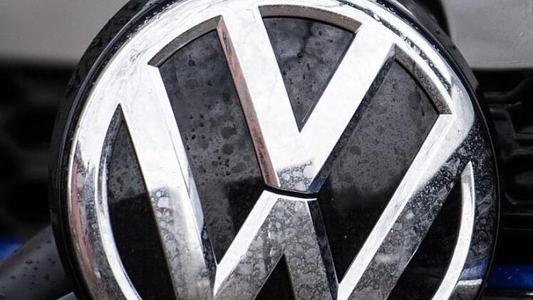 Die unfallfl&uuml;chtige Frau fuhr einen VW. Symbolfoto:  Andreas Arnold, dpa