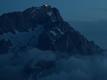 Der Bergsteiger war mit seinem Schwager auf einer Wanderung. Symbolfoto: Angelika Warmuth/dpa