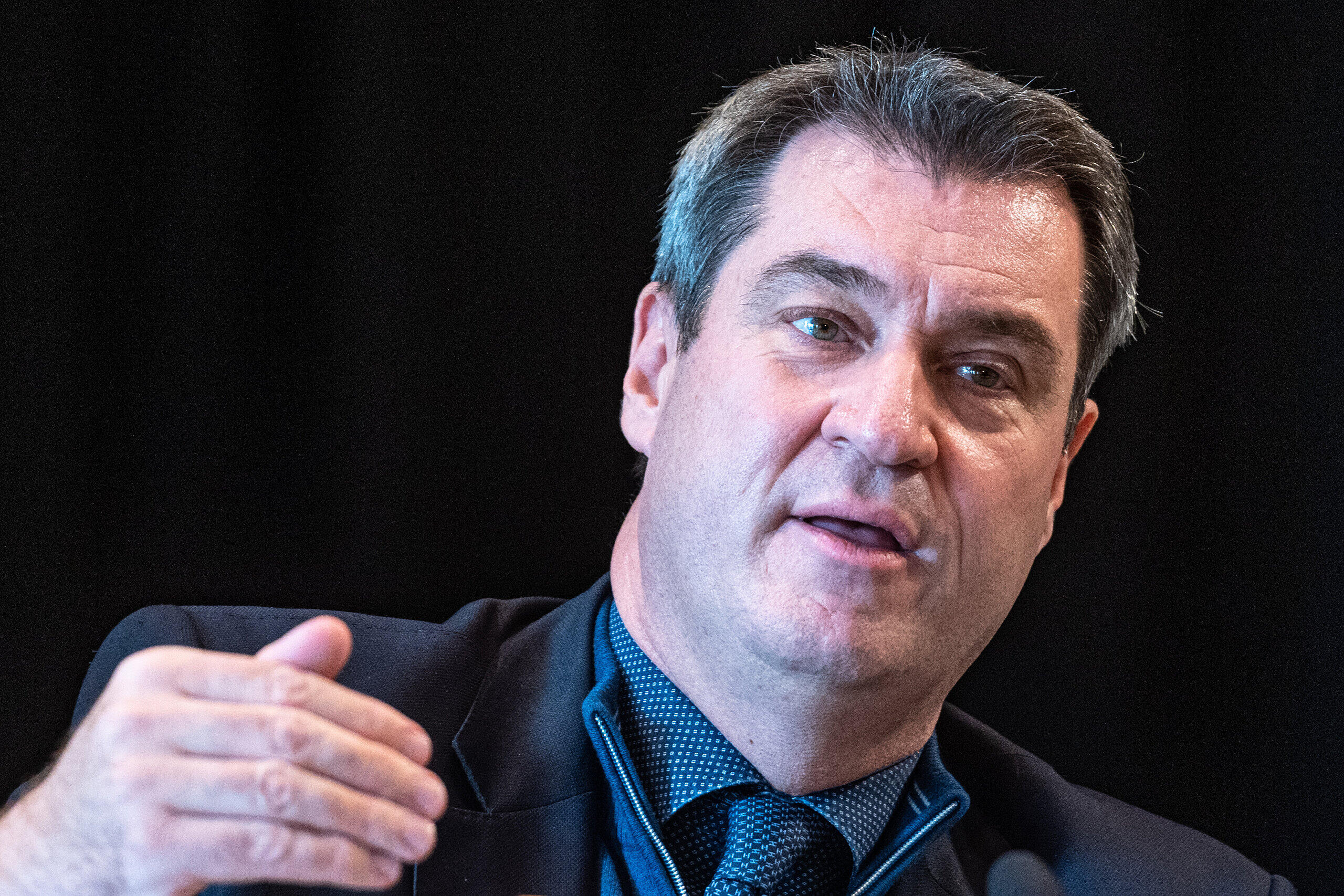 Harter Lockdown statt "Halbschlaf": Söder will Corona ...