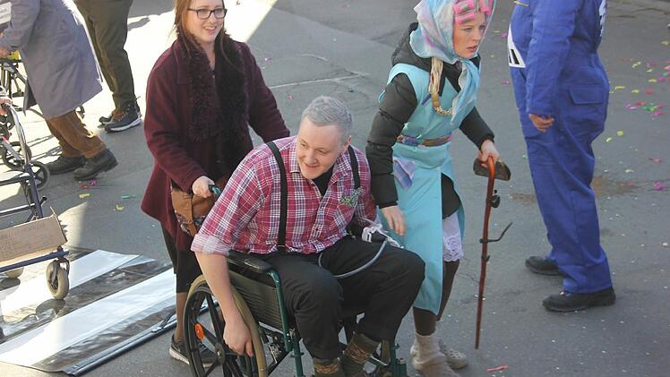 Faschingsumzug in Oberlangenstadt. Foto: Veronika Schadeck