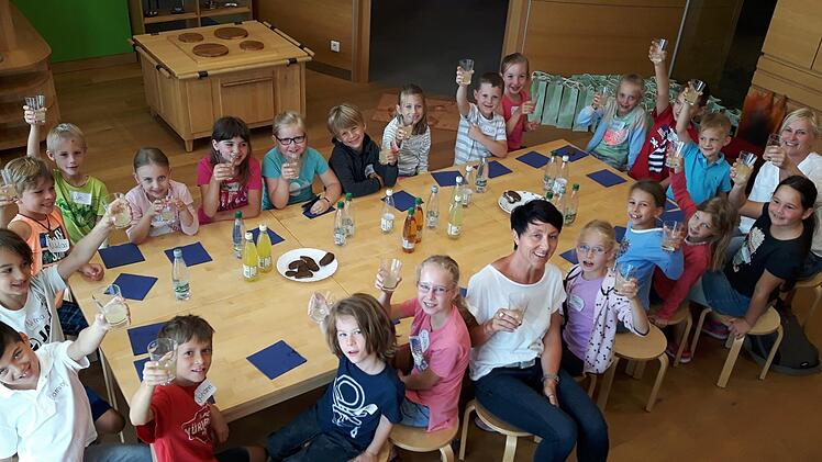 Gruppe der Schule Neudrossenfeld Foto: Mönchshof