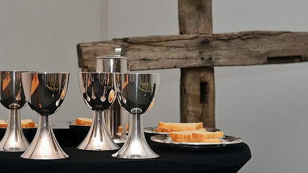 In der Lorenzkirche in Hof findet einmal monatlich ein Gottesdienst mit Abendmahl statt.