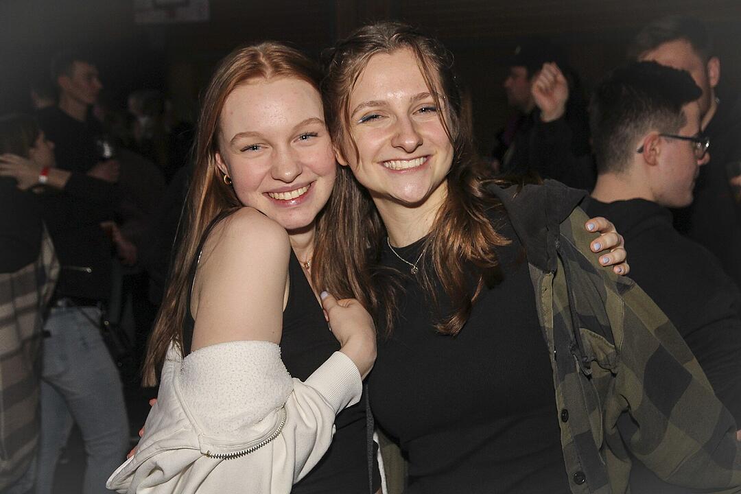 Mit vielen Party-Songs der 80er & 90er und Rock-Pop Klassikern