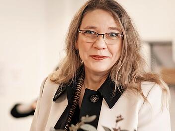 Anja Falkowski steht Frauen bei Fragen und Herausforderungen im beruflichen Kontext mit Rat und Tat zur Seite.