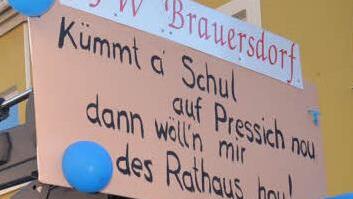 Die Brauersdorfer und ihre revolutionären Gedanken beim Gaudiwurm in Rothenkirchen. Foto: K.-H. Hofmann
