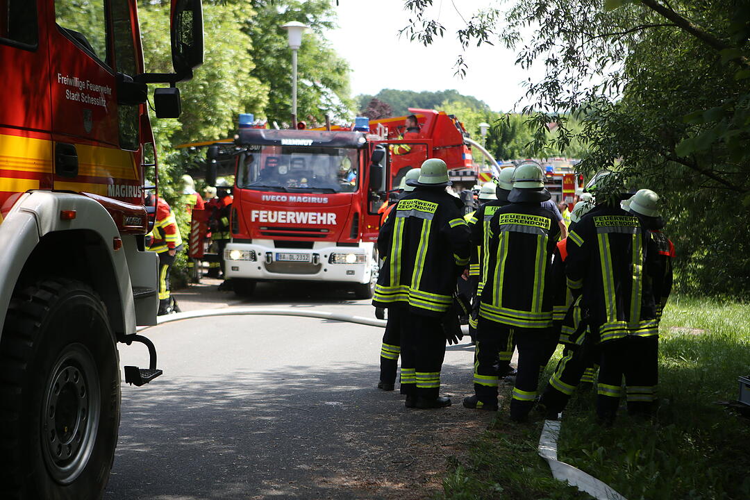 Kreis Bamberg: Brennende Mülltonnen greifen auf Garage und Wohnhaus über