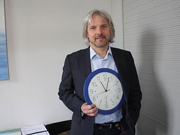 Michael Wieden ist davon überzeugt, dass das Leben nach innerer Uhr viele Vorteile bringt.  Foto: Robert Huger