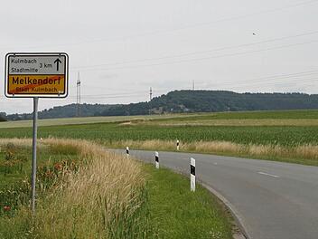Für das Gewerbegebiet bei Melkendorf hat Oberbürgermeister Henry Schramm eine geänderte Planung präsentiert. Foto: Archiv/Alexander Hartmann