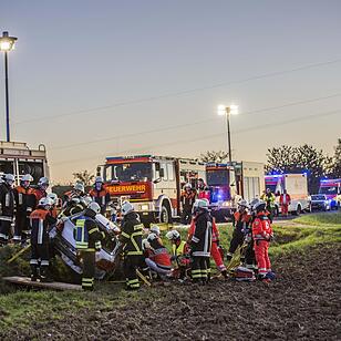 Unfall im Kreis Haßberge: 82-Jährige eingeklemmt