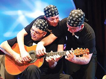 Das Trio Balkan Strings gastiert bei "Leise am Markt".Foto: PR