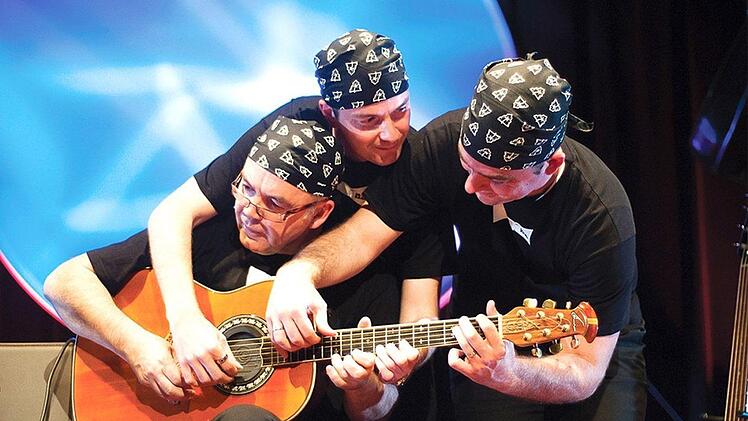 Das Trio Balkan Strings gastiert bei "Leise am Markt".Foto: PR