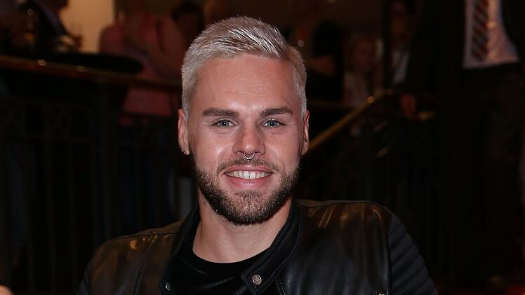 Er feiert zwar kein großen Erfolge mehr, dennoch veröffentlicht Daniel Schuhmacher bis heute regelmäßig neue Songs.