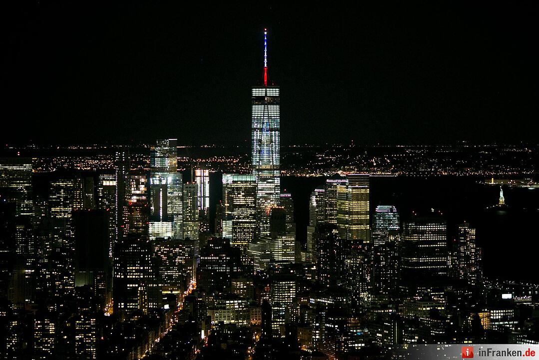 Weltweit gedenken Menschen den Opfer des Terrors von Paris