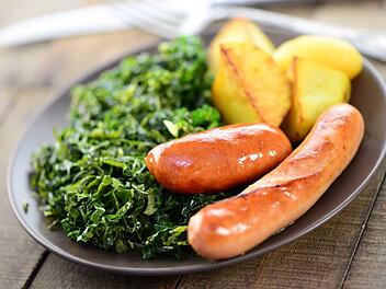 gruenkohl-wuerstchen-kartoffeln.jpg