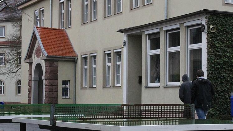 An der Henneberg-Grundschule gibt es voraussichtlich ab dem kommenden Schuljahr ein offenes Ganztagsangebot.  Foto: Anja Greiner