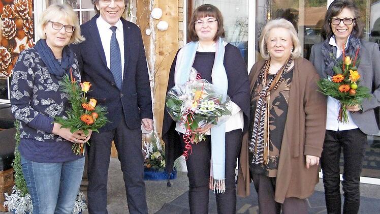 Im Bild (von links): Judith Weberpals, Schulamtsleiter Norbert Hauck, Claudia Lieb, Gertrud Tischer und Gabriele Roß Foto: privat