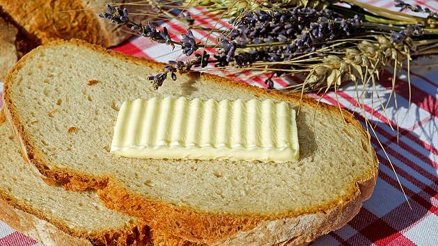 T&auml;glich Butter essen - so reagiert der K&ouml;rper