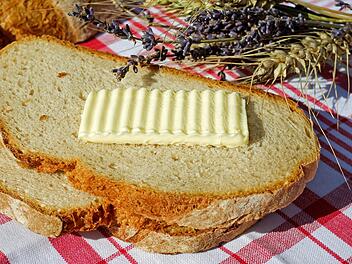 Täglich Butter essen - so reagiert der Körper