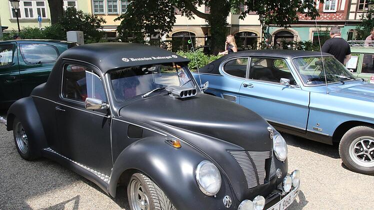 Impressionen vom 15. Coburger Old- und Youngtimertreffen auf dem Schlossplatz.Foto: Wolfgang Desombre