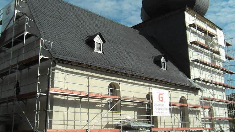 Die Fassadensanierung des Gotteshauses wurde wegen der Durchfeuchtung der Westfassade dringend notwendig. (Foto: privat)