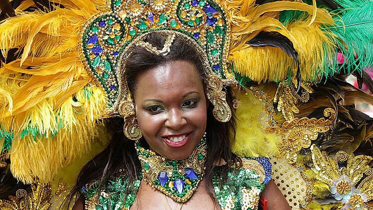 Impressionen vom Samba-Umzug 2015. Foto: Albert Höchstädter