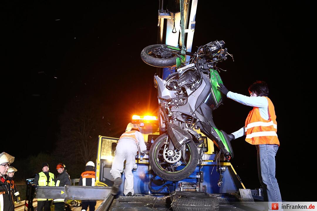 Kreis Roth: 38-Jähriger Motorradfahrer prallt gegen Leitplanke und stirbt