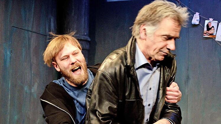 Unter der Regie von Stella Seefried spielen in „Furor“ Yannick Rey (links) und Ingo Pfeiffer.