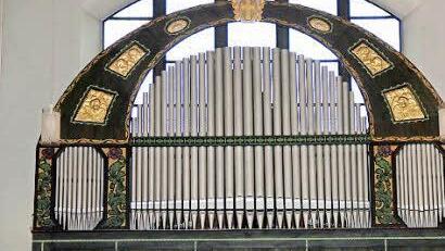 Der Orgelprospekt steht unter Denkmalschutz.